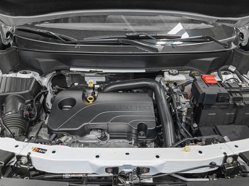 Used 2025 Chevrolet Equinox LT w/ Convenience Package II FWD image 11