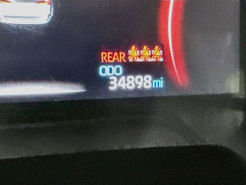 Used 2025 Toyota RAV4 LE AWD/4WD image 18
