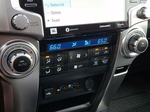 Used 2024 Toyota 4Runner Limited AWD/4WD image 18