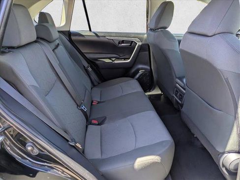 Used 2025 Toyota RAV4 XLE FWD image 19