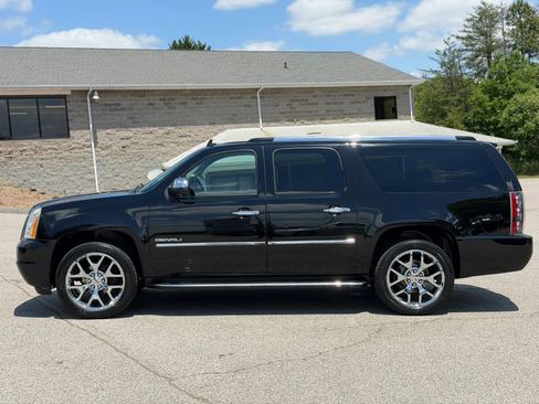 Used 2012 GMC Yukon XL Denali AWD/4WD image 2