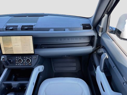 New 2026 Land Rover Defender 110 S AWD/4WD image 18