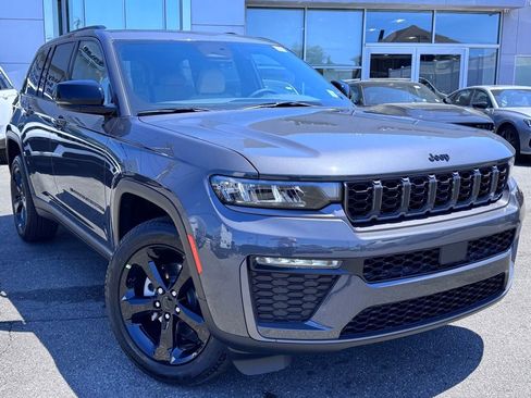New 2026 Jeep Grand Cherokee Limited AWD/4WD image 1