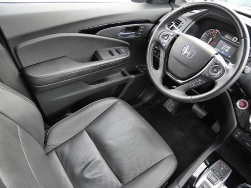 Used 2016 Honda Pilot Elite image 9