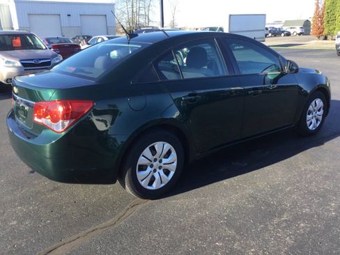 Used 2014 Chevrolet Cruze LS FWD image 5