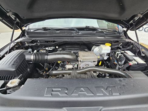 Used 2024 RAM 1500 Limited image 31