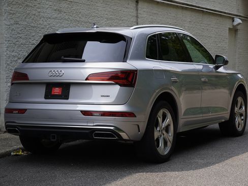 Used 2023 Audi Q5 2.0T Premium Plus w/ Premium Plus Package AWD/4WD image 8