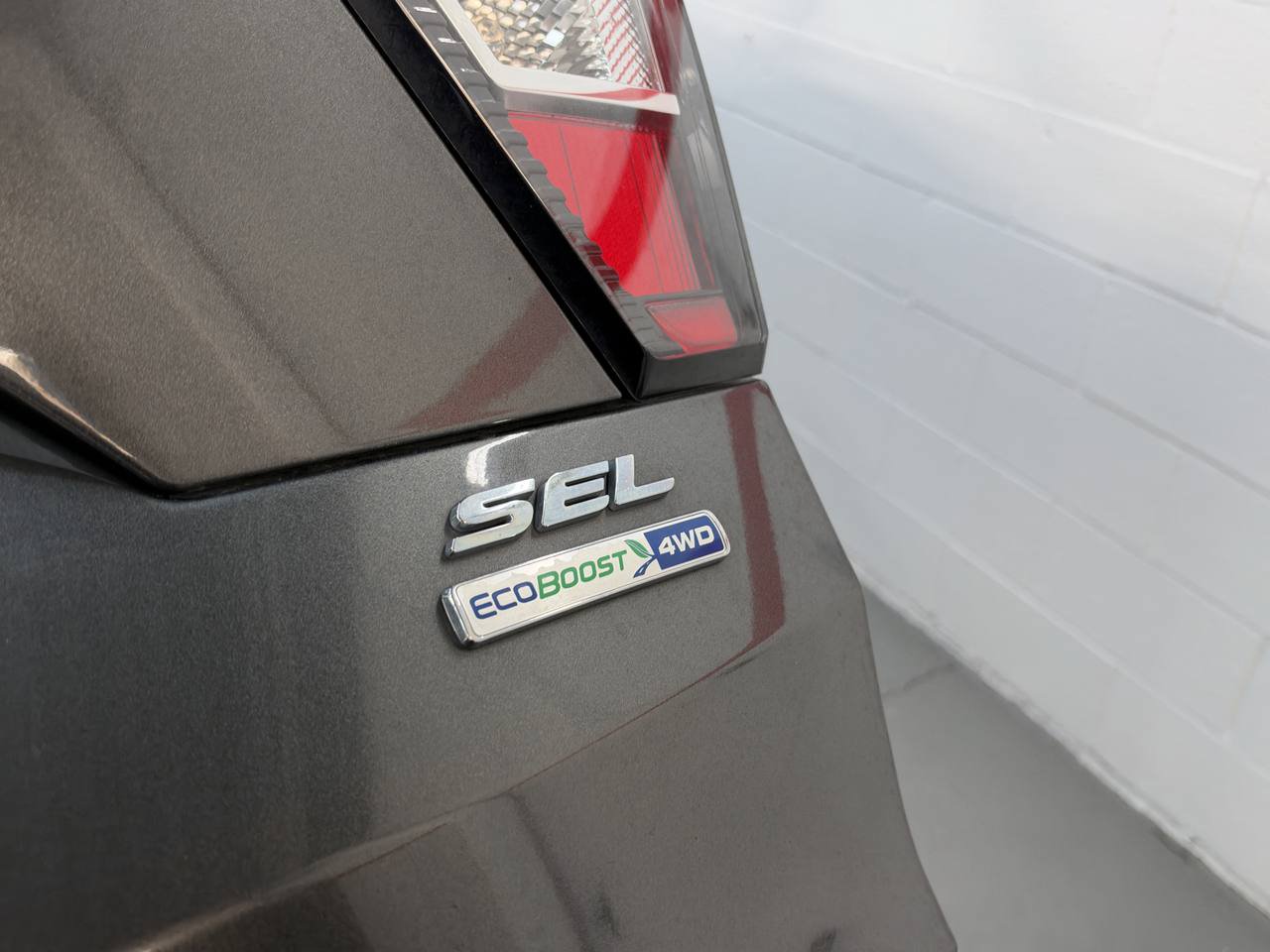 Used 2018 Ford Escape SEL AWD/4WD image 35