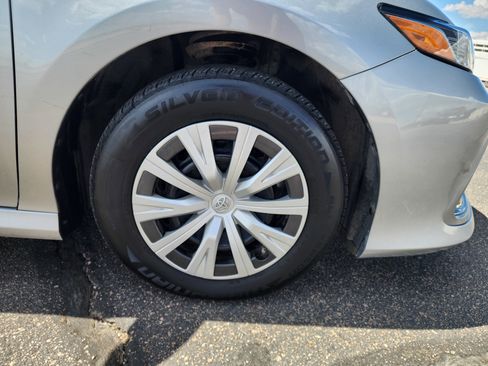 Used 2023 Toyota Camry LE image 10