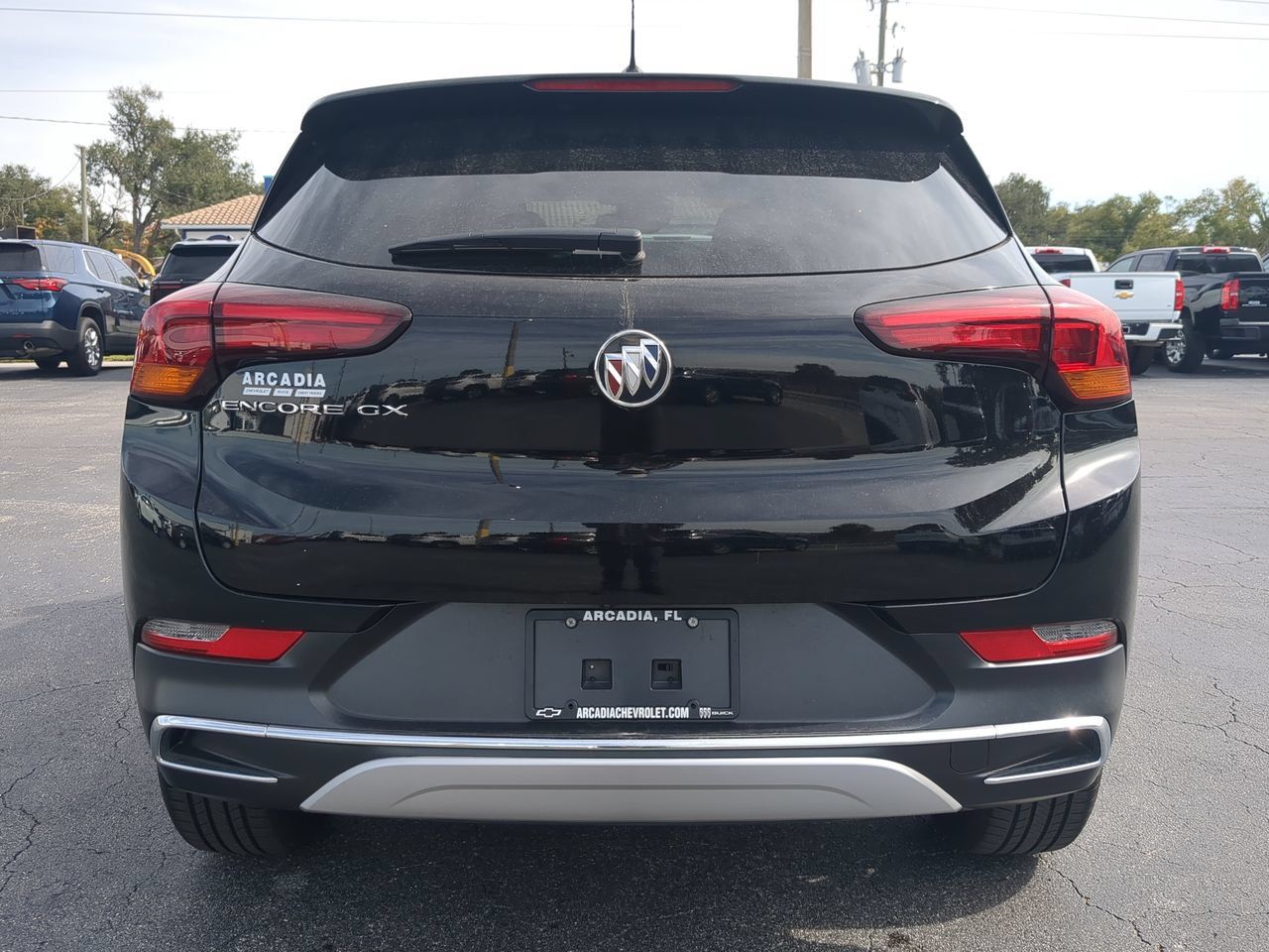 Used 2023 Buick Encore GX Essence w/ Experience Buick Package FWD image 5