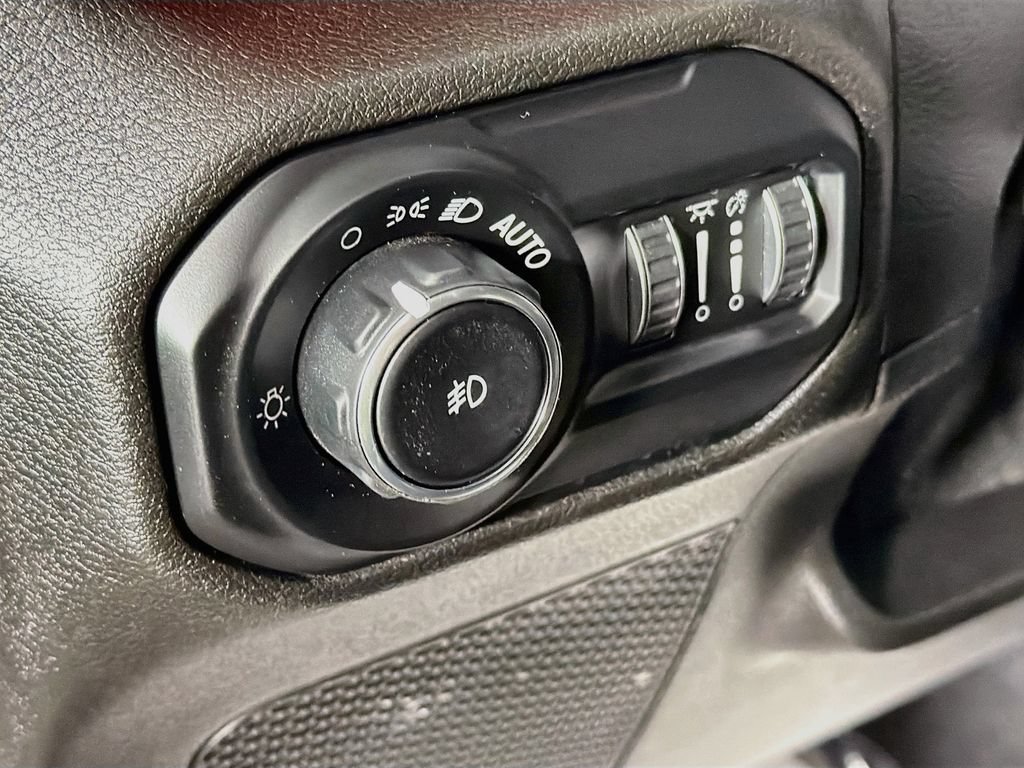Used 2021 Jeep Wrangler Unlimited Rubicon w/ Uconnect 4C Nav & Sound Group AWD/4WD image 10