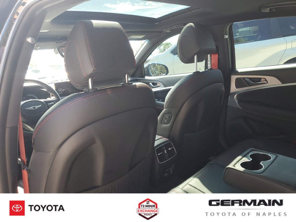 Used 2023 Genesis G70 2.0T w/ Sport Prestige Package RWD image 23