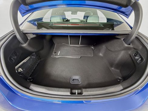 Used 2025 Mercedes-Benz C 300 4MATIC Sedan image 10