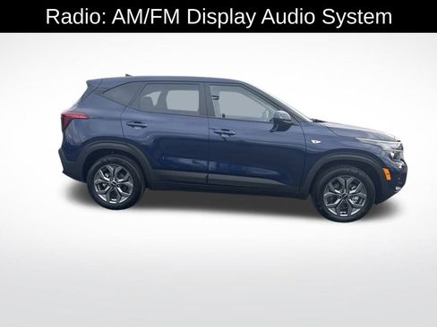 Used 2026 Kia Seltos LX image 2