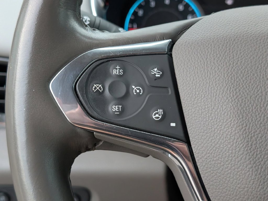 Used 2019 Chevrolet Traverse Premier w/ Driver Confidence II Package FWD image 25