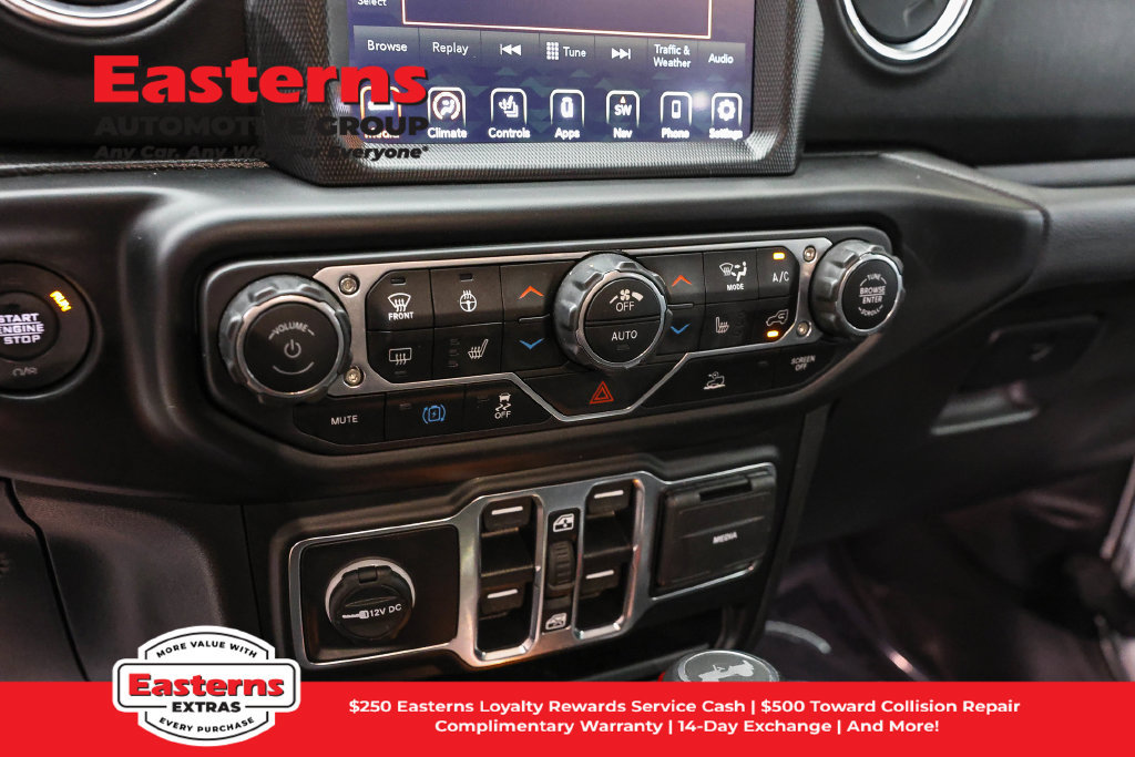 Used 2022 Jeep Wrangler Unlimited Sahara w/ Cold Weather Group AWD/4WD image 21
