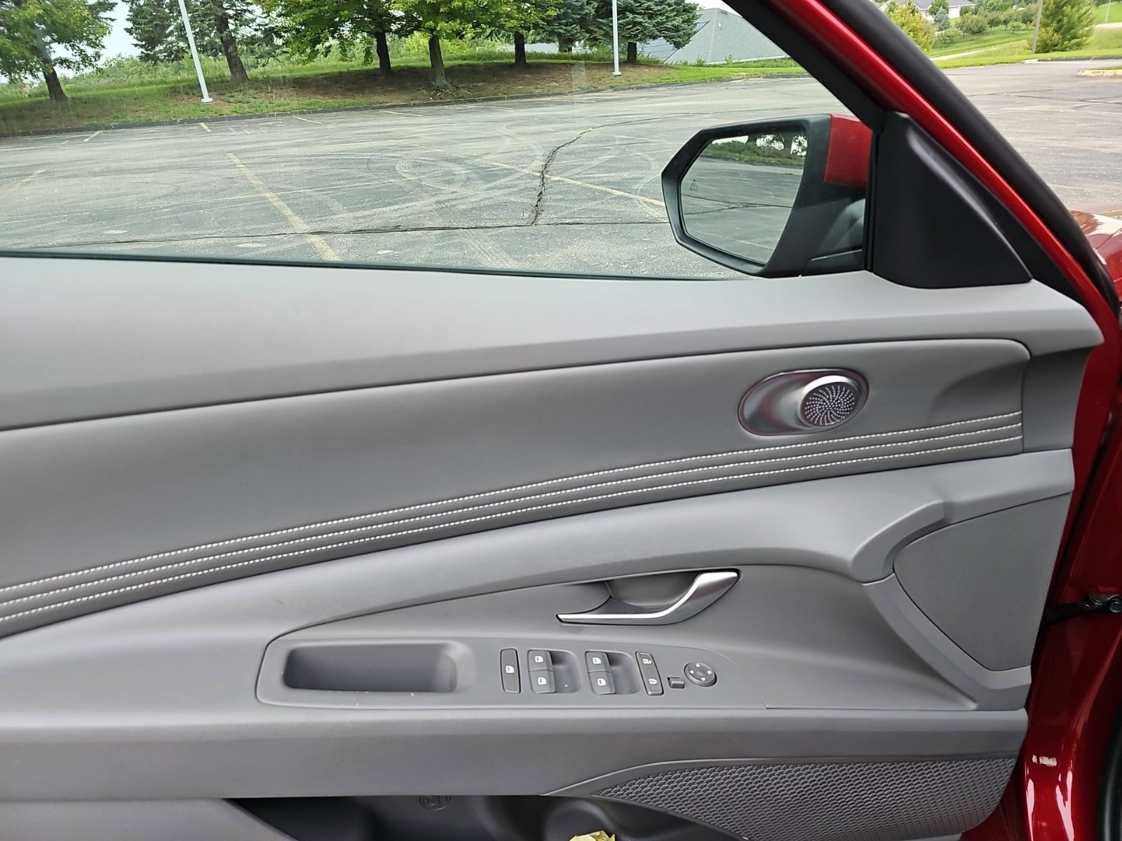 Used 2025 Hyundai Elantra SEL FWD image 20