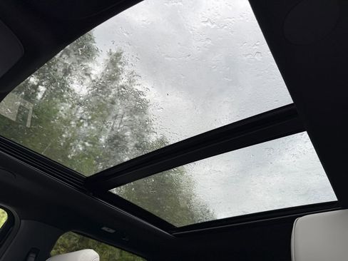 New 2025 Ford F150 Lightning Platinum image 31