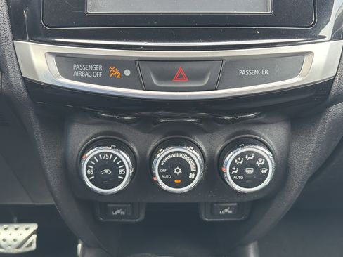 Used 2015 Mitsubishi Outlander Sport GT image 29