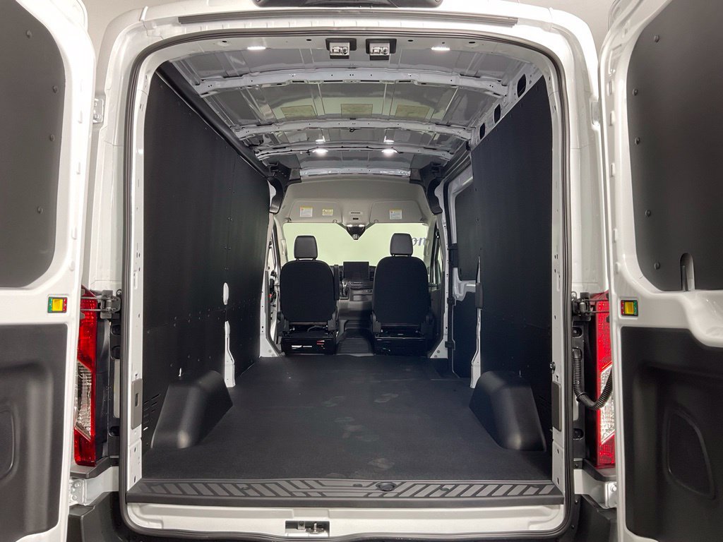 New 2026 Ford Transit 250 148 Medium Roof w/ Load Area Protection Package RWD image 11