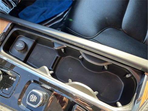 Used 2023 Volvo XC90 B5 Plus Bright image 35