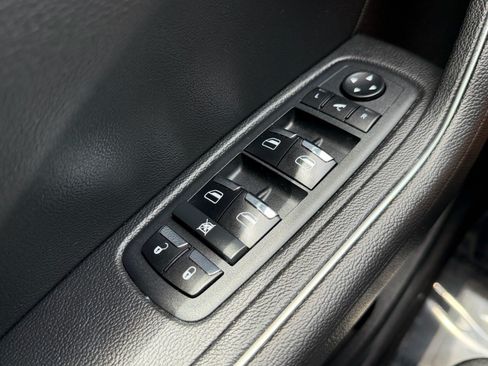 Used 2022 Maserati Levante GT AWD/4WD image 27