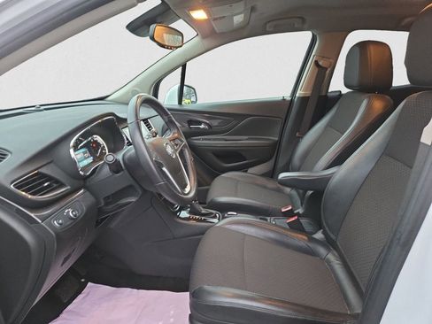 Used 2020 Buick Encore Preferred image 13