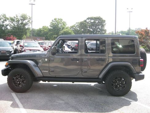 Used 2019 Jeep Wrangler Unlimited Sahara w/ Quick Order Package 24M Moab AWD/4WD image 4