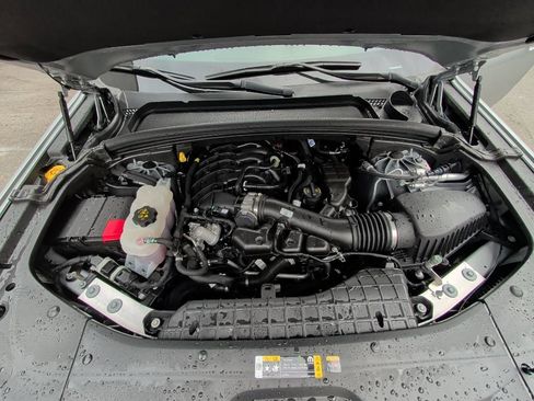 Certified 2025 Jeep Grand Cherokee Altitude image 10