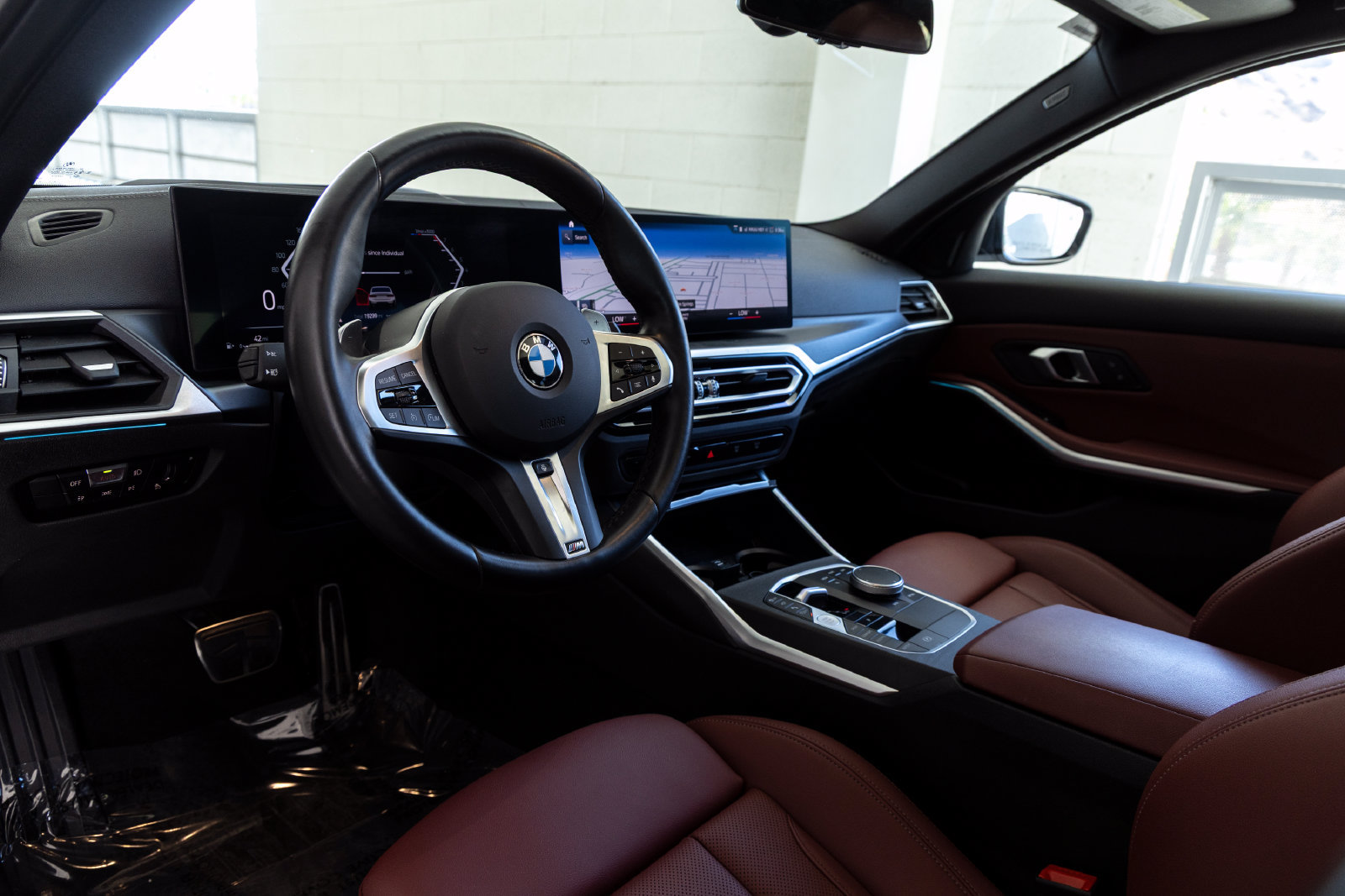 Certified 2024 BMW 330i Sedan w/ M Sport Package RWD image 15