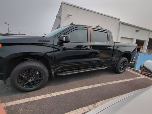 Used 2023 Chevrolet Silverado 1500 RST AWD/4WD image 4