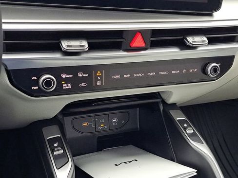 New 2026 Kia Sorento EX image 15