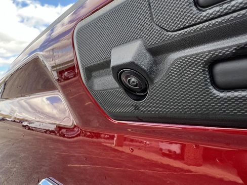 New 2026 GMC Sierra 1500 SLT w/ SLT Premium Plus Package image 8