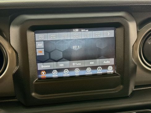 Used 2022 Jeep Wrangler Unlimited Sport AWD/4WD image 15