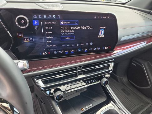 Used 2024 Chevrolet Traverse RS w/ LPO, Floor Liner Package FWD image 26