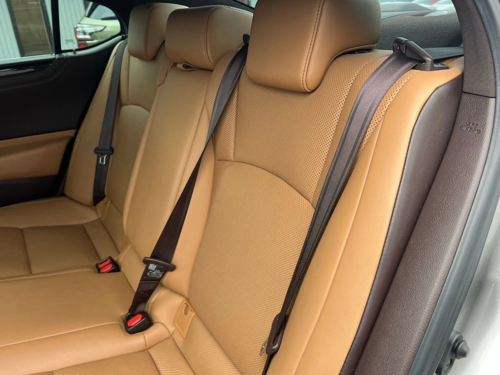 Used 2019 Lexus ES 350 w/ Premium Package FWD image 18