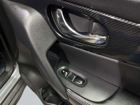 Used 2020 Nissan Rogue SL image 54