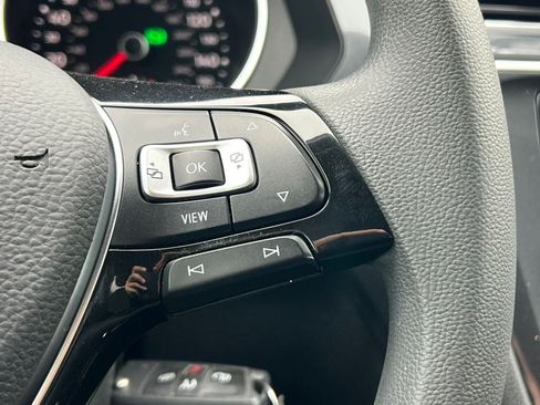 Used 2020 Volkswagen Tiguan S FWD image 19