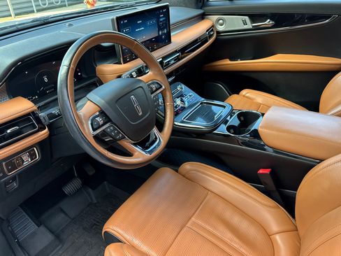 Certified 2023 Lincoln Nautilus Black Label w/ Class II Trailer Tow Package image 10