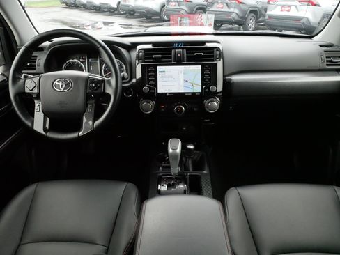 Certified 2024 Toyota 4Runner TRD Off-Road Premium w/ Off Road Premium Plus Package AWD/4WD image 10