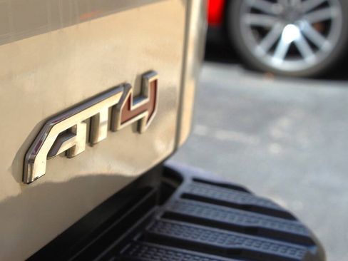 Used 2021 GMC Sierra 1500 AT4 w/ AT4 Premium Package AWD/4WD image 31