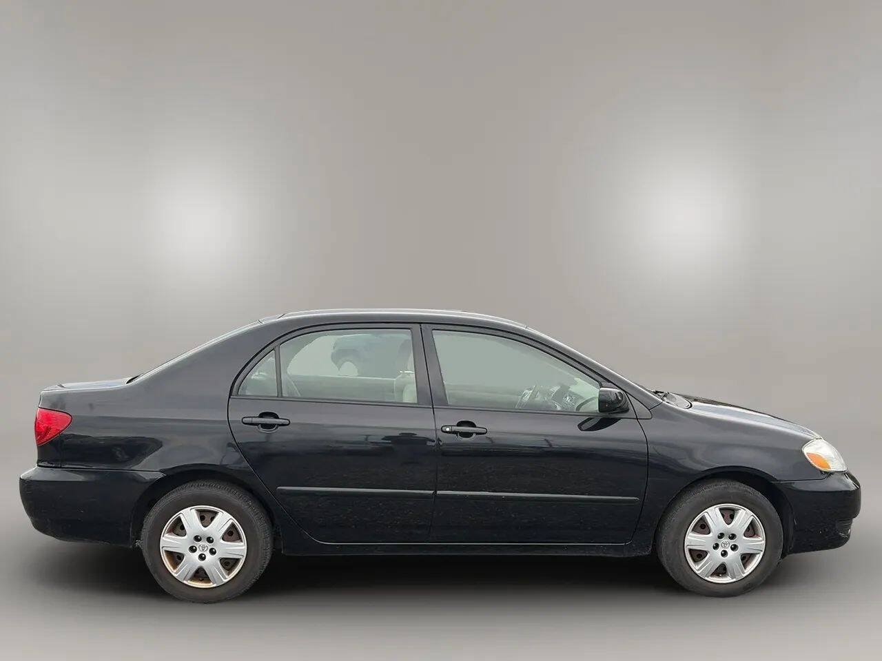Used 2007 Toyota Corolla LE FWD image 8