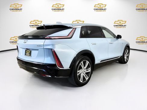 Used 2024 Cadillac Lyriq Tech AWD/4WD image 8
