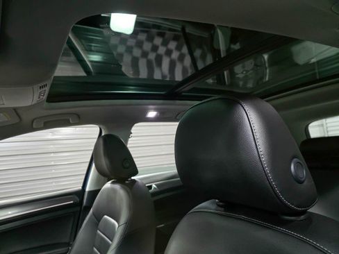 Used 2019 Volkswagen Golf Alltrack SEL image 19