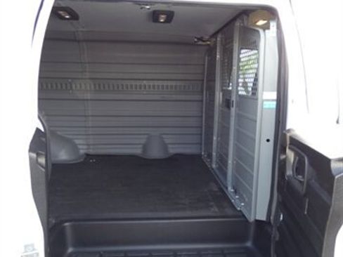 Used 2023 Chevrolet Express 2500 w/ Driver Convenience Package image 40