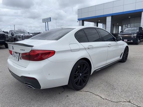 Used 2020 BMW 540i w/ M Sport Package image 3