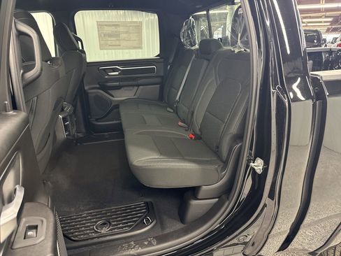 New 2026 RAM 1500 4x4 Crew Cab image 12
