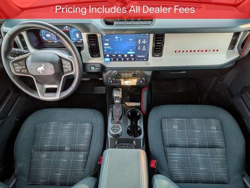 Used 2025 Ford Bronco Heritage Edition AWD/4WD image 15