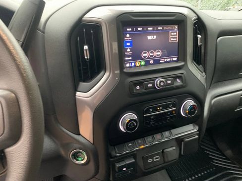 Used 2024 Chevrolet Silverado 1500 Custom AWD/4WD image 26