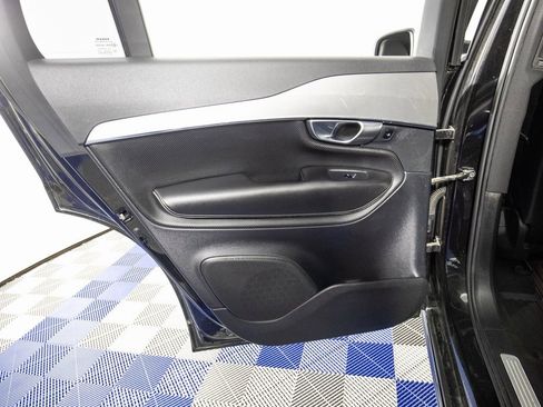 Used 2017 Volvo XC90 T6 R-Design w/ Vision Package image 15